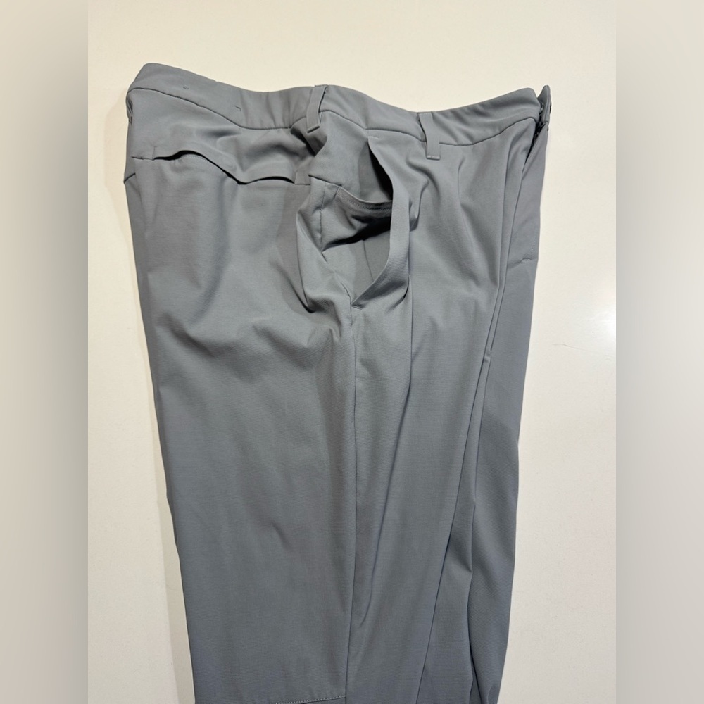 Lululemon Commission Golf Pants Mens Size 31x36 Gray Chino LM5AS9S - Picture 4 of 13